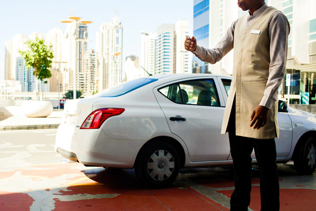 Affordable monthly car rental in Oman for expats and tourists